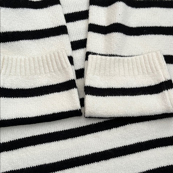 Calvin Klein Women's Black and White Striped Sweater - Picture 8 of 11